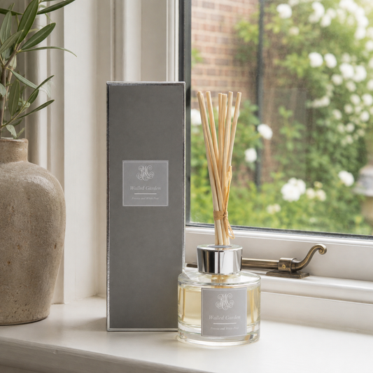 Walled Garden White Tea and Wisteria Diffuser